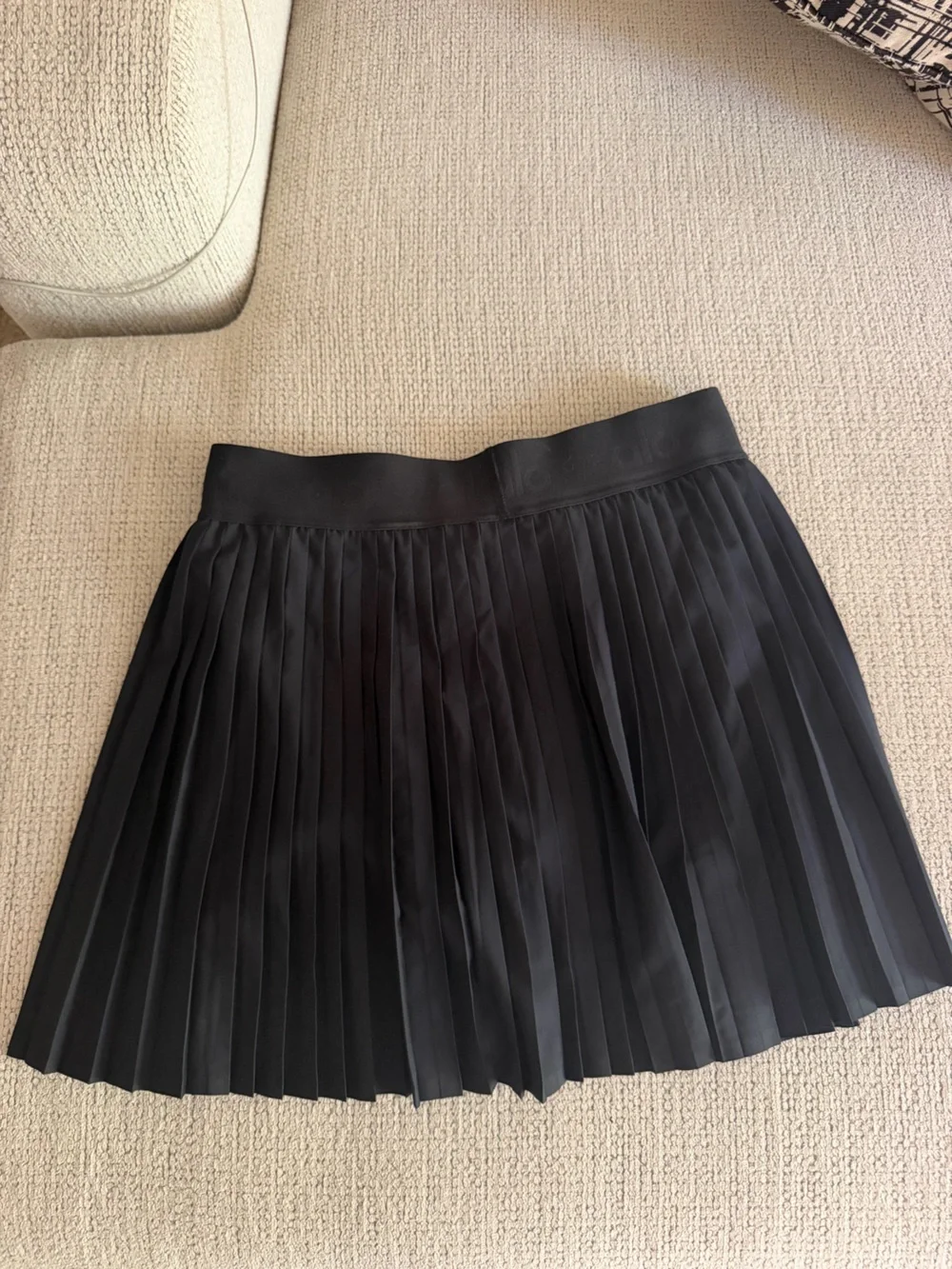 ALO Yoga Black Pleated Tennis Skort